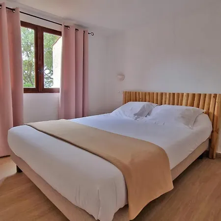 Du Maquis База відпочинку Порто-Веккіо