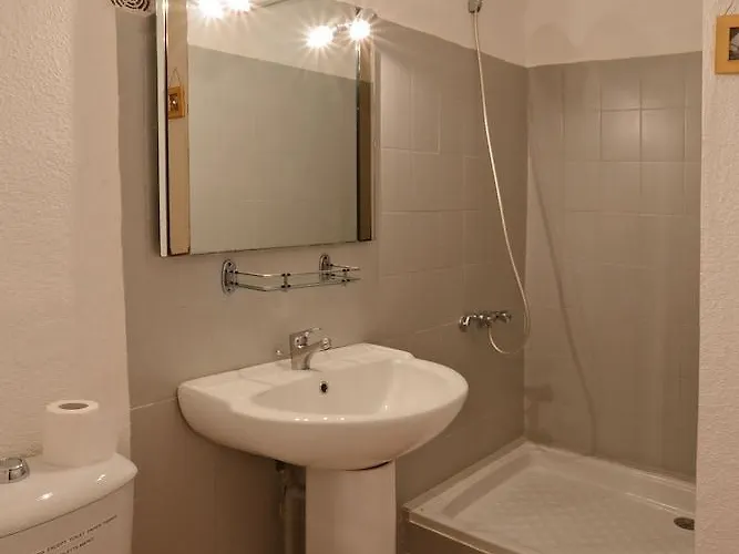 Du Maquis منتزه العطل 2*